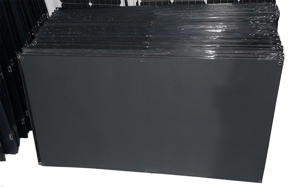 black color light weight solar module